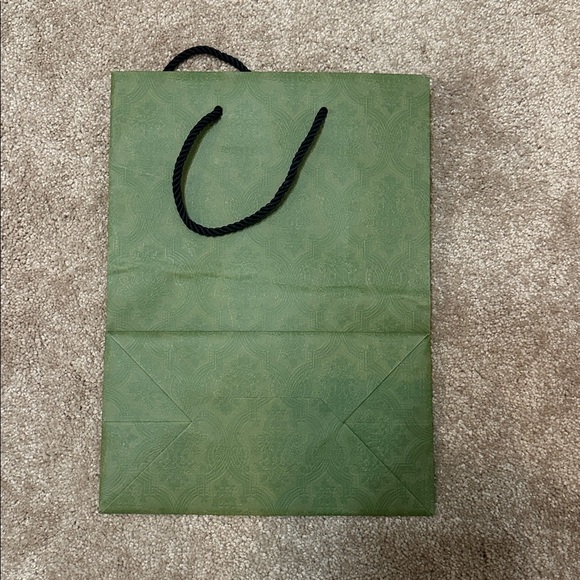 Gucci - Picture 6 of 6